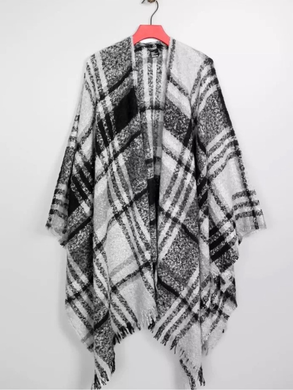 David & Young Plaid Fringe Ruana Poncho Wrap Black Gray NWT One Size